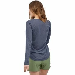 Patagonia Cool LS Trail Shirt Women classic navy 11 Patagonia Cool LS Trail Shirt Women classic navy -Training Shirts Shop patagonia cool ls trail shirt women classic navy 5